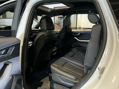 Used 2025 Audi Q7 3.0T Prestige w/ Prestige Package AWD/4WD image 22