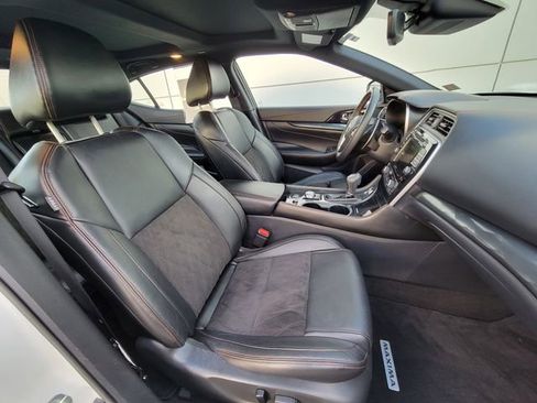 Used 2023 Nissan Maxima SR w/ Sport Mat Group image 18