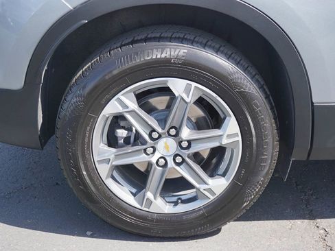 Used 2023 Chevrolet Blazer LT FWD image 8