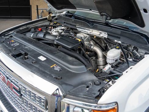 Used 2019 GMC Sierra 3500 Denali w/ Duramax Plus Package AWD/4WD image 7