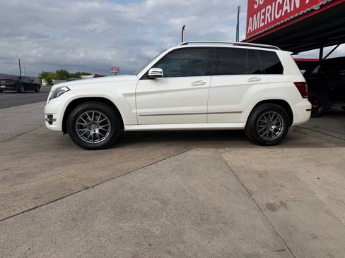 Used 2014 Mercedes-Benz GLK 350 2WD w/ Premium 1 Package image 17