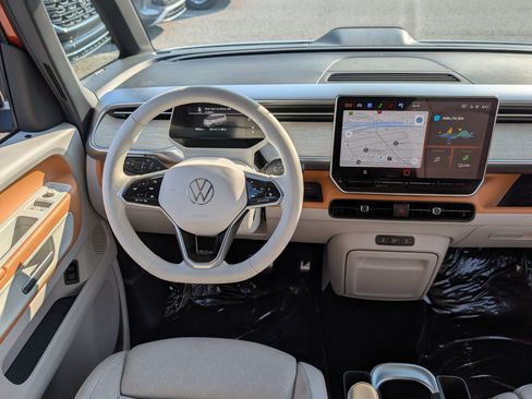 Used 2025 Volkswagen ID. Buzz Pro S Plus w/ Cupholders Package RWD image 19