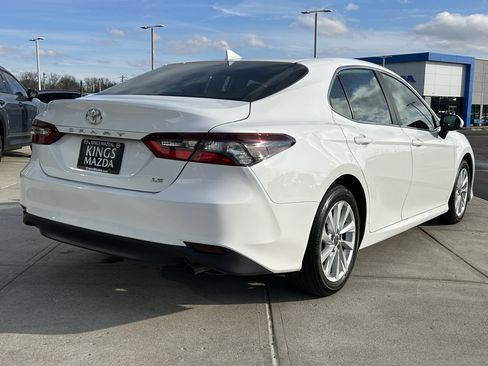 Used 2024 Toyota Camry LE image 7