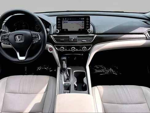 Used 2018 Honda Accord EX-L image 8