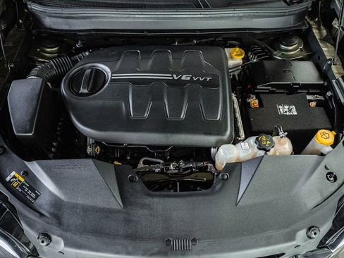 Used 2019 Jeep Cherokee Limited w/ Trailer Tow Group image 23