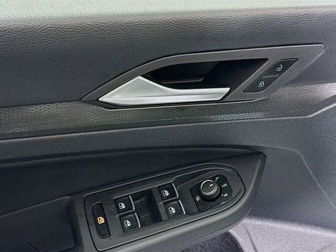 Used 2022 Volkswagen GTI Autobahn image 19