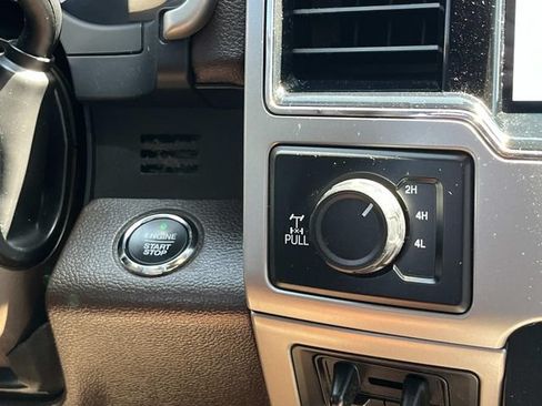 Used 2022 Ford F350 King Ranch AWD/4WD image 18
