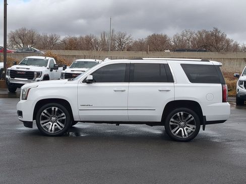 Used 2019 GMC Yukon Denali image 3