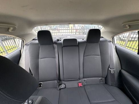 Used 2022 Toyota Corolla LE FWD image 41
