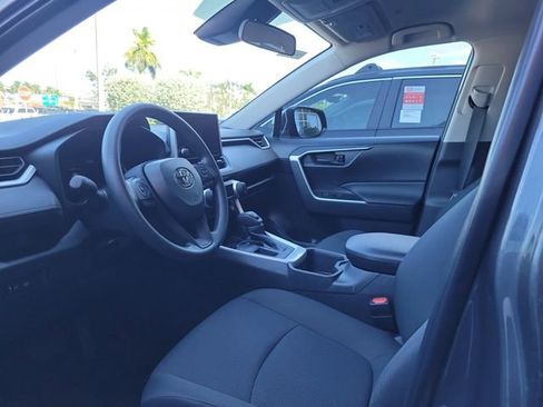 Used 2025 Toyota RAV4 LE image 8