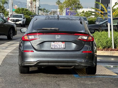 Used 2022 Honda Civic LX image 5