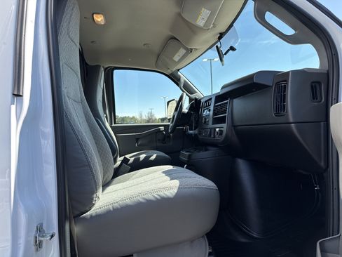 New 2026 GMC Savana 3500 w/ Driver Convenience Package image 27