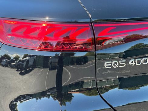 New 2026 Mercedes-Benz EQS 400 4MATIC SUV image 11