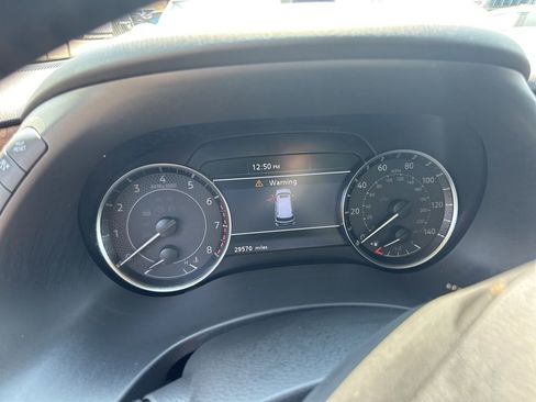 Used 2024 Nissan Armada SL image 4