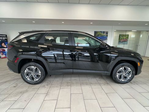 New 2026 Hyundai Tucson Blue SE AWD/4WD image 6