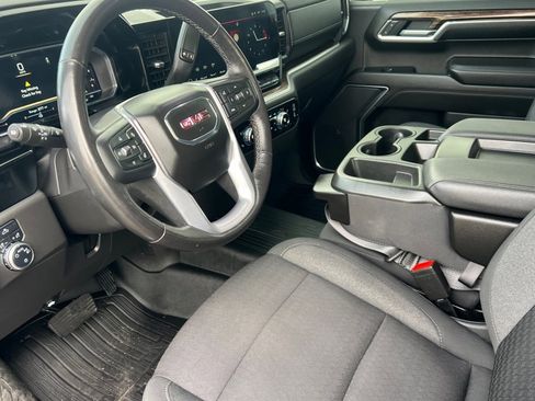 Used 2022 GMC Sierra 1500 SLE image 7
