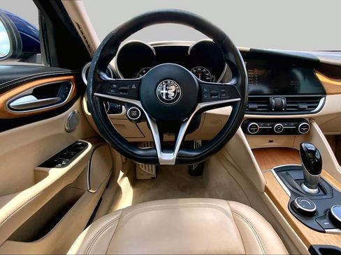 Used 2018 Alfa Romeo Giulia Ti w/ Quick Order Package 22Z Lusso RWD image 6