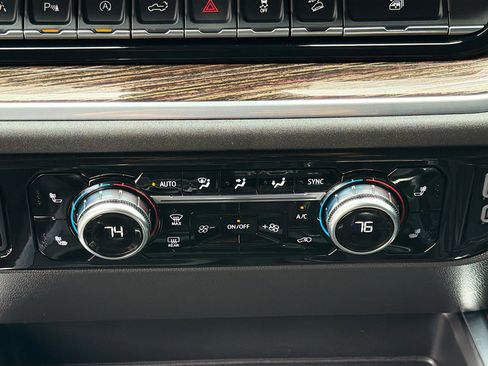 Used 2025 GMC Sierra 1500 Elevation w/ Elevation Premium Package image 32