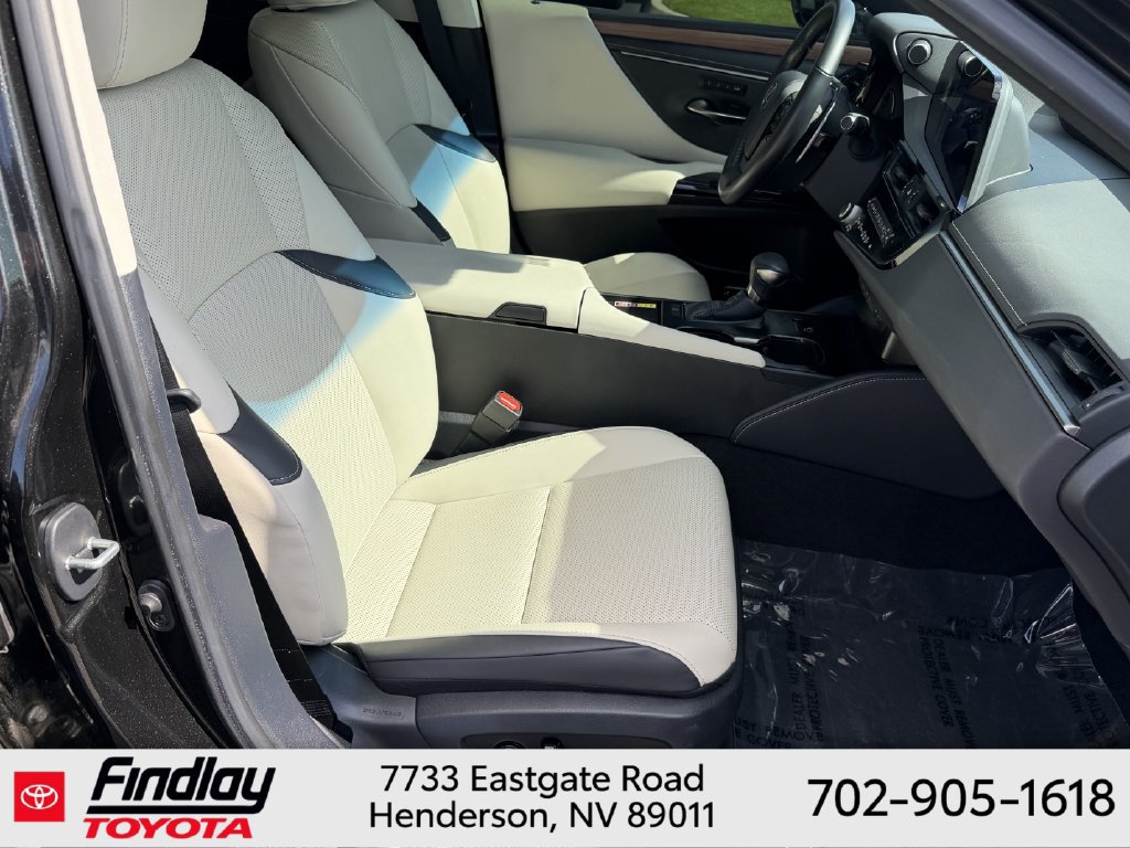 Used 2024 Lexus ES 350 w/ Premium Package FWD image 10