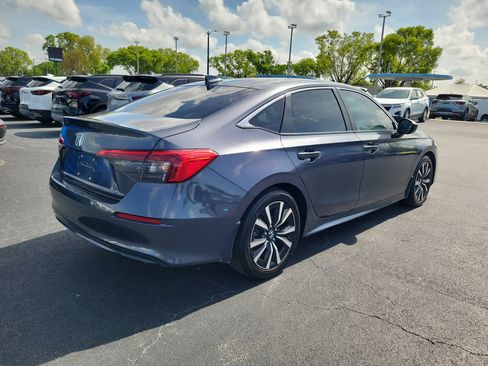 Used 2022 Honda Civic EX image 4