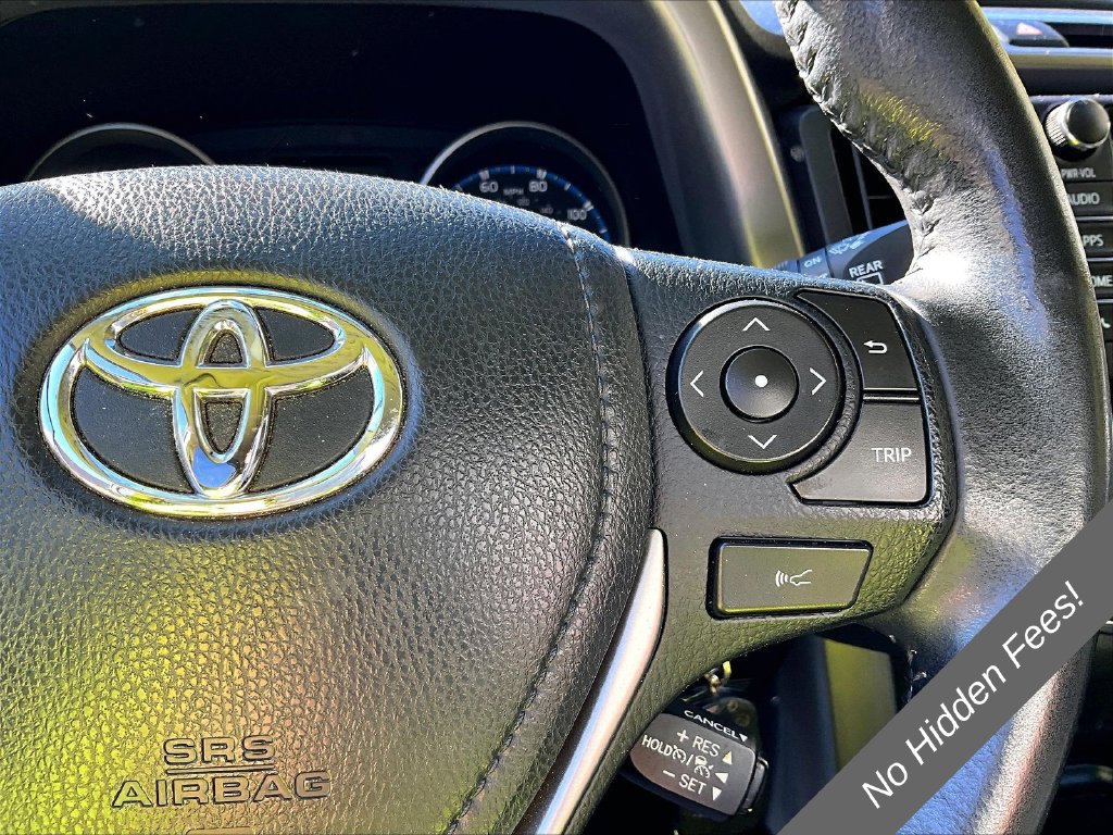 Used 2017 Toyota RAV4 XLE w/ Premium Special Value Package AWD/4WD image 17