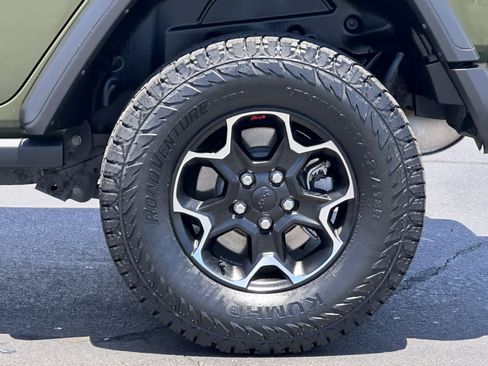 Used 2023 Jeep Wrangler Unlimited Rubicon AWD/4WD image 31