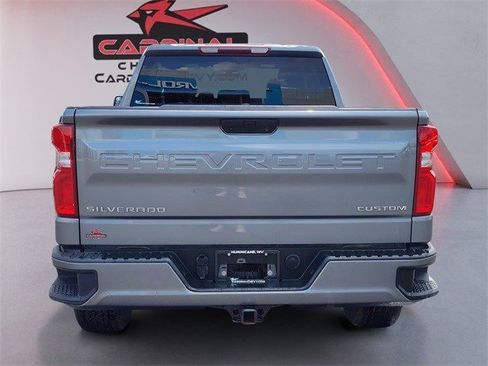 Used 2022 Chevrolet Silverado 1500 Custom image 5