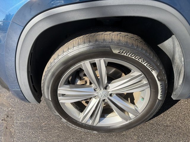 Used 2019 Volkswagen Atlas SEL R-Line AWD/4WD image 10
