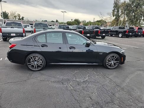 Used 2022 BMW 330e w/ M Sport Package image 6