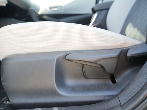 Used 2024 Toyota Corolla XLE image 21