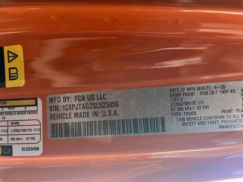 New 2025 Jeep Gladiator Willys image 28