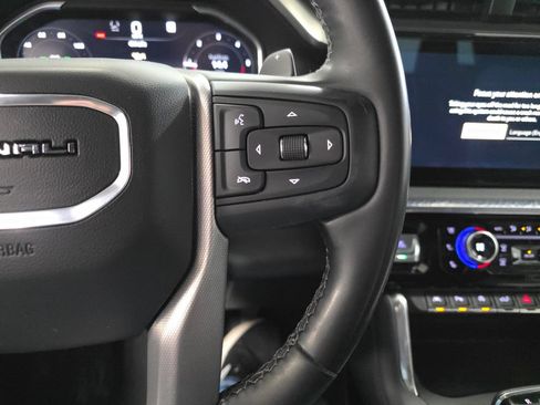 Used 2023 GMC Sierra 1500 Denali w/ Denali Reserve Package AWD/4WD image 16
