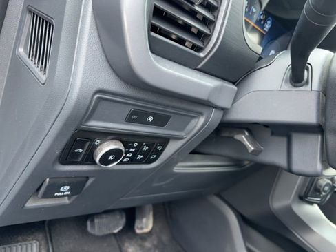 Used 2025 Ford F150 XLT w/ Equipment Group 302A MID image 26