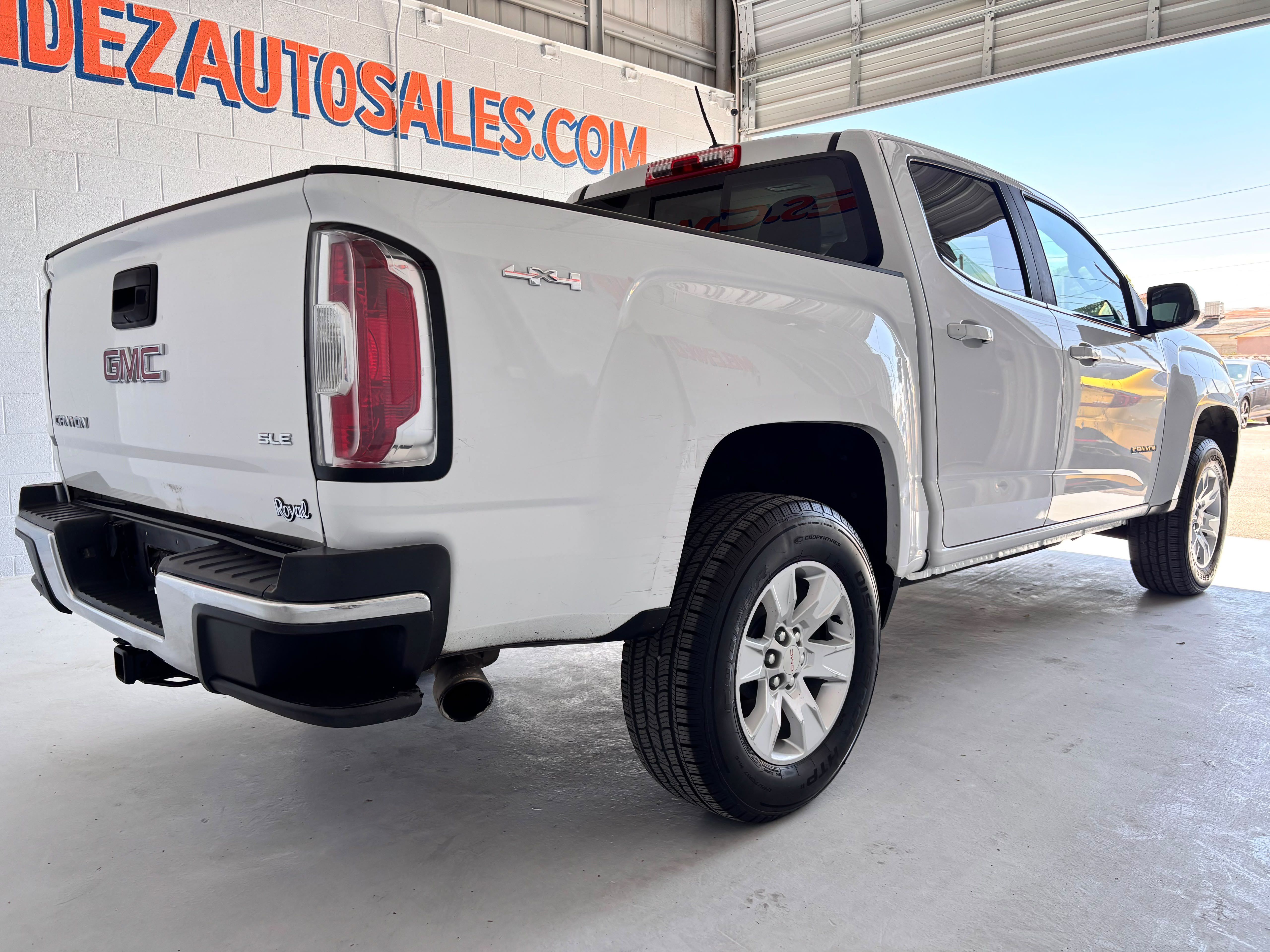 Used 2017 GMC Canyon SLE w/ SLE Convenience Package AWD/4WD image 6