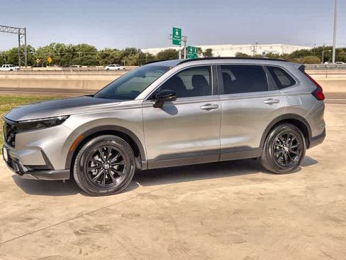 Certified 2025 Honda CR-V Sport image 4