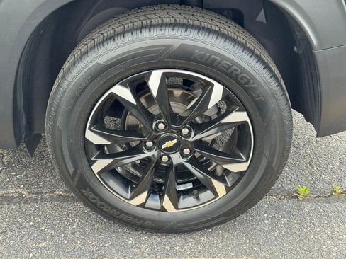 Used 2023 Chevrolet TrailBlazer LT w/ Convenience Package FWD image 7
