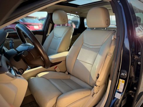 Used 2013 Cadillac XTS Premium image 10