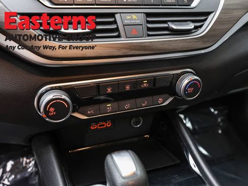 Used 2024 Nissan Altima 2.5 SV FWD image 20