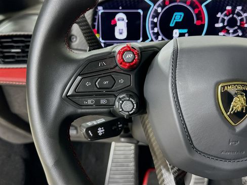 Used 2024 Lamborghini Revuelto AWD/4WD image 18