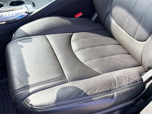 Used 2015 Buick Enclave Leather image 18