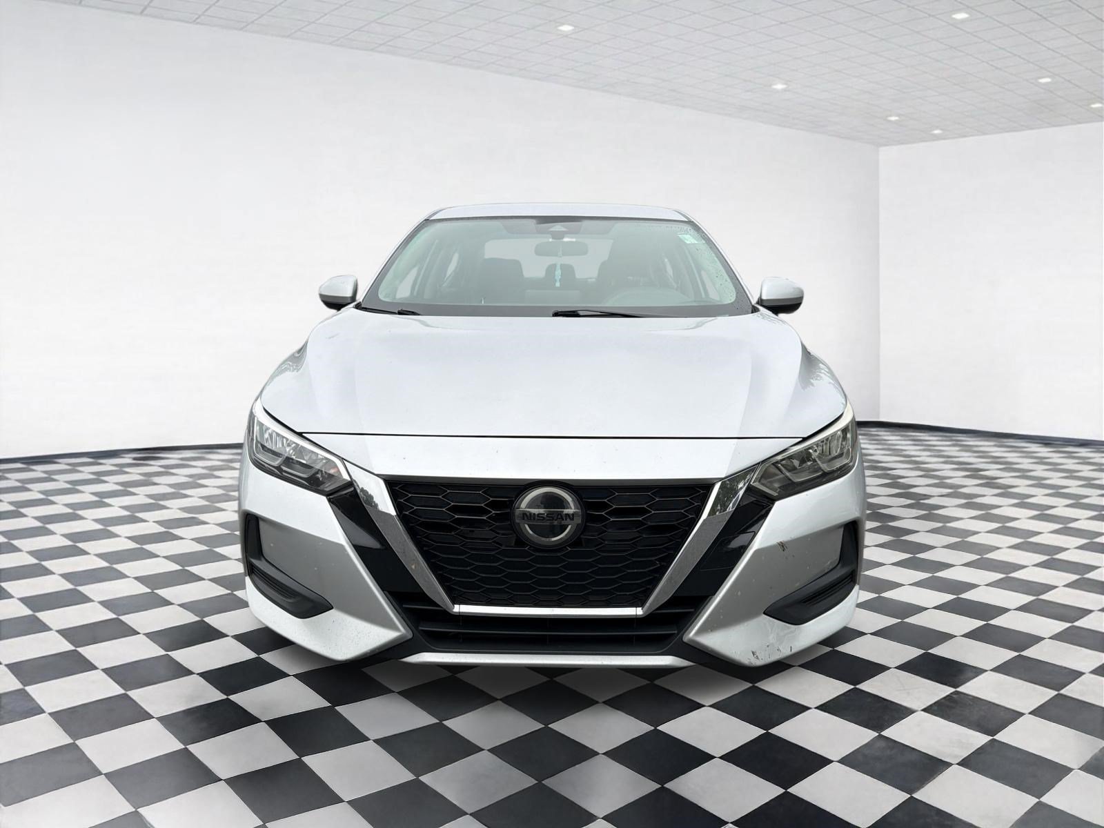 Used 2021 Nissan Sentra SV FWD image 2