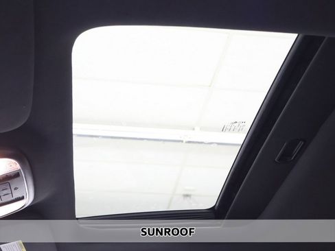 Used 2015 Dodge Durango R/T w/ Blacktop Package image 4