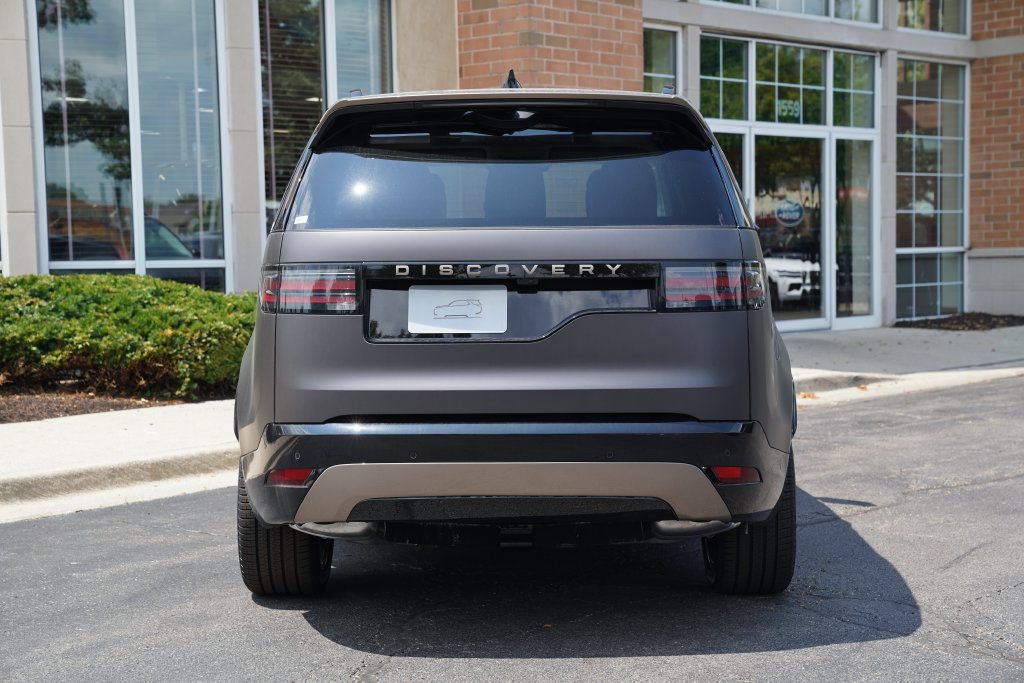New 2026 Land Rover Discovery Limited Edition AWD/4WD image 5