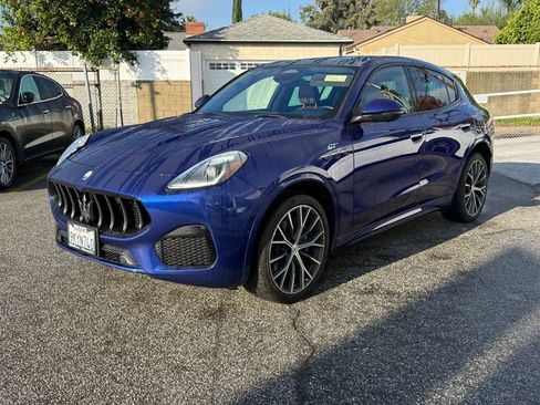 Used 2023 Maserati Grecale GT image 3
