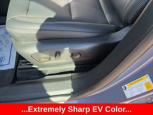 Used 2024 Chevrolet Blazer EV LT AWD/4WD image 16
