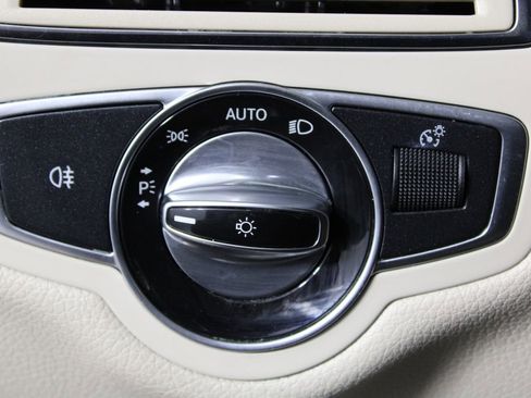 Used 2016 Mercedes-Benz C 300 Sedan image 23