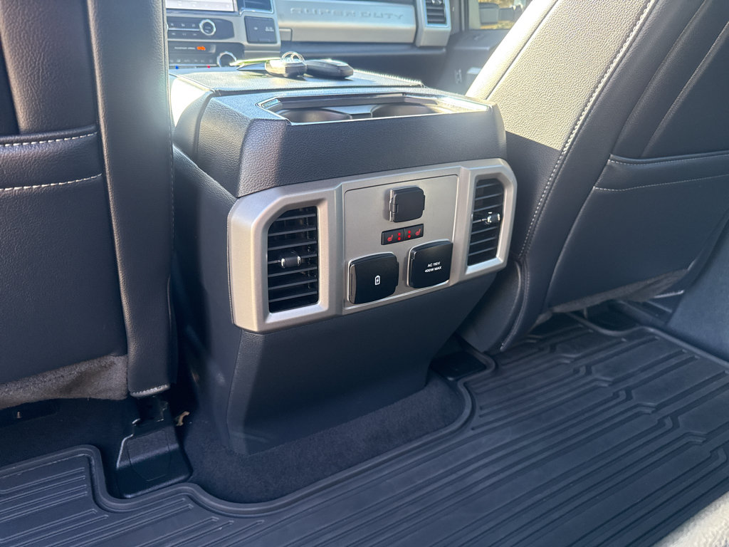 Used 2022 Ford F350 Lariat w/ Lariat Ultimate Package AWD/4WD image 13