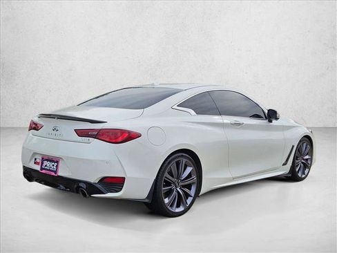 Used 2022 INFINITI Q60 Red Sport 400 w/ Carbon Fiber Package RWD image 5