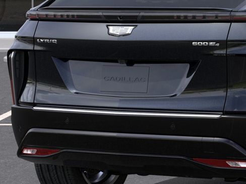 New 2026 Cadillac Lyriq Signature Luxury w/ Nappa Leather Package AWD/4WD image 14