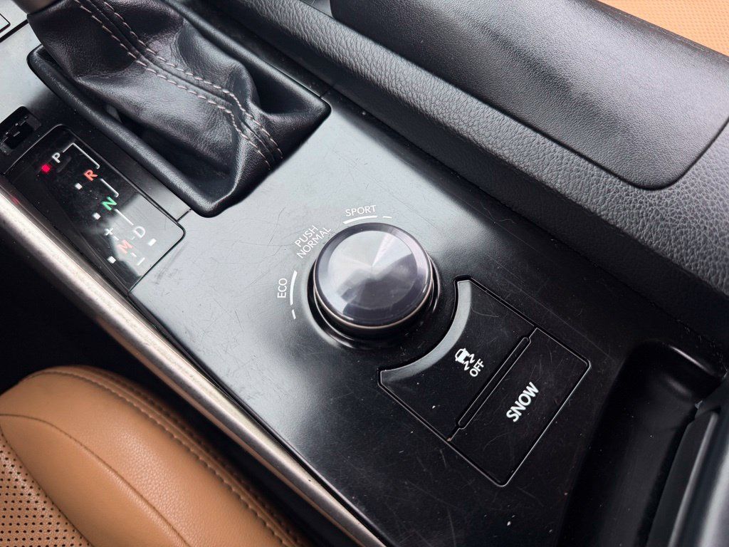 Used 2014 Lexus IS 350 w/ Navigation Package RWD image 24